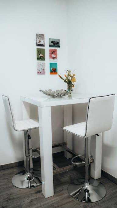 Lieblingsapartment No.10 Mit 2 Schlafzimmern Und Eigener Terrasse รอสต็อค ภายนอก รูปภาพ