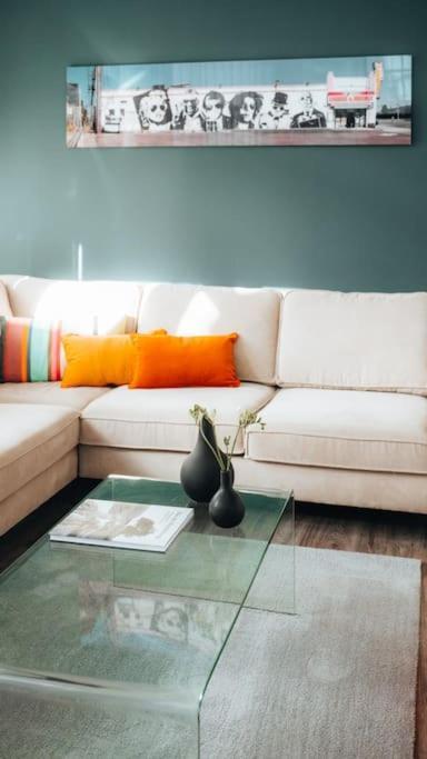 Lieblingsapartment No.10 Mit 2 Schlafzimmern Und Eigener Terrasse รอสต็อค ภายนอก รูปภาพ