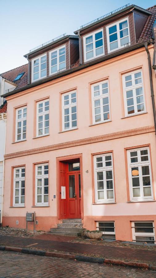 Lieblingsapartment No.10 Mit 2 Schlafzimmern Und Eigener Terrasse รอสต็อค ภายนอก รูปภาพ
