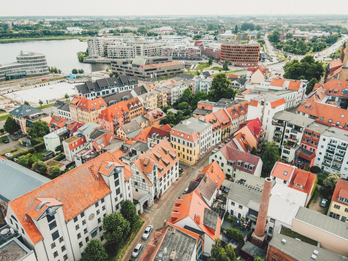 Lieblingsapartment No.10 Mit 2 Schlafzimmern Und Eigener Terrasse รอสต็อค ภายนอก รูปภาพ